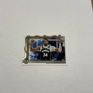 Topps Giannish Antetokounmpo H43 2025/26 Holiday