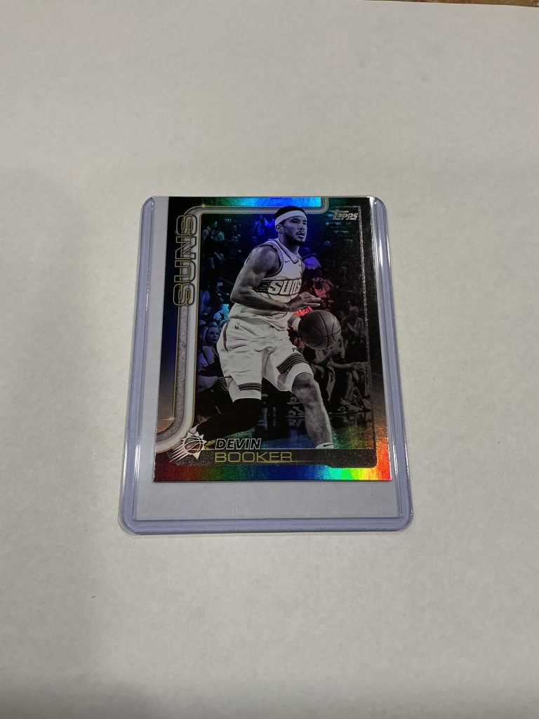 Topps Devin Booker Blackout Rainbow Foil #156