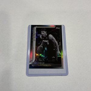 Topps Pelle Larsson Blackout Rainbow Foil #79