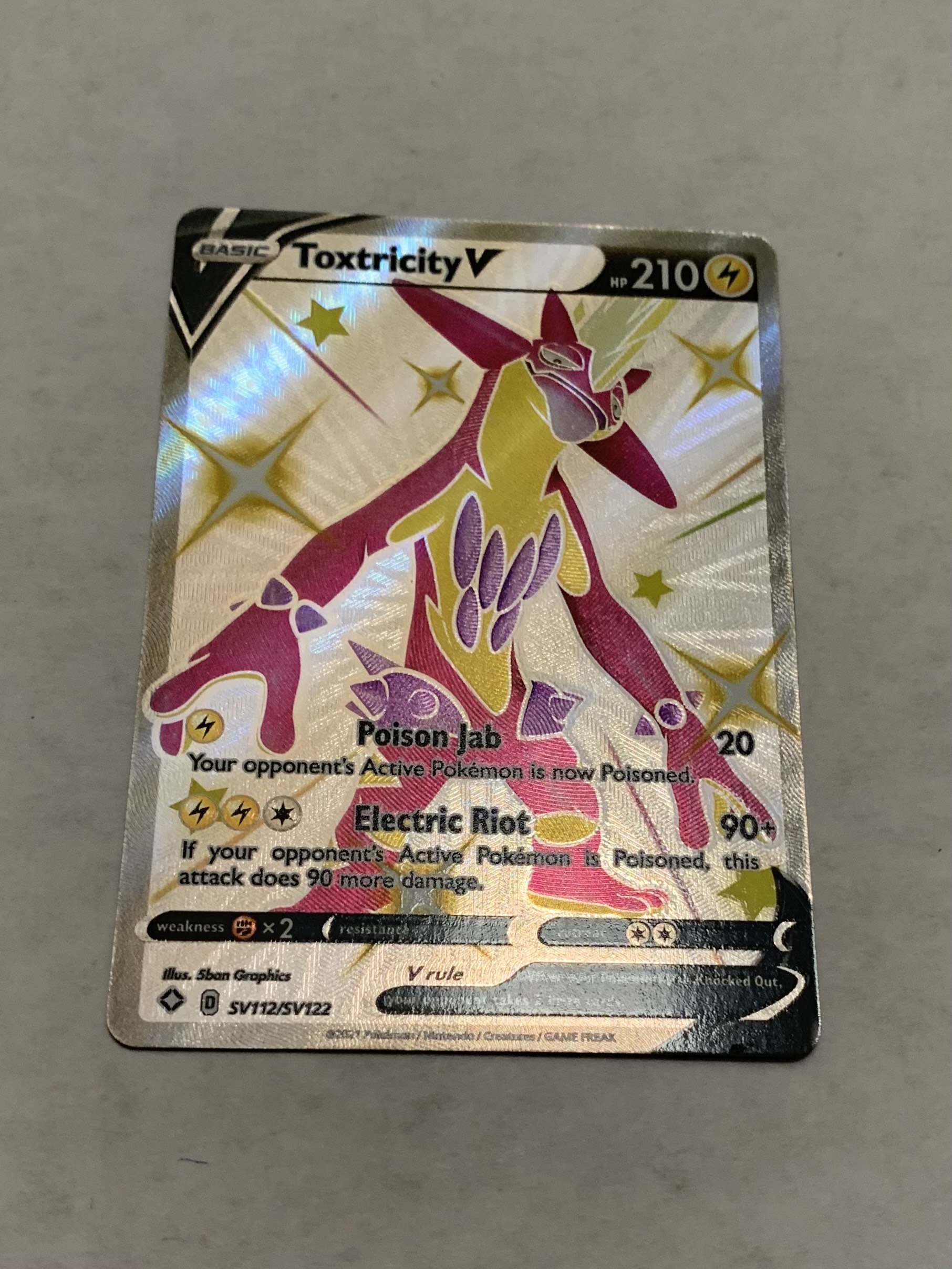 Toxtricity V (Shiny Holo Rare)